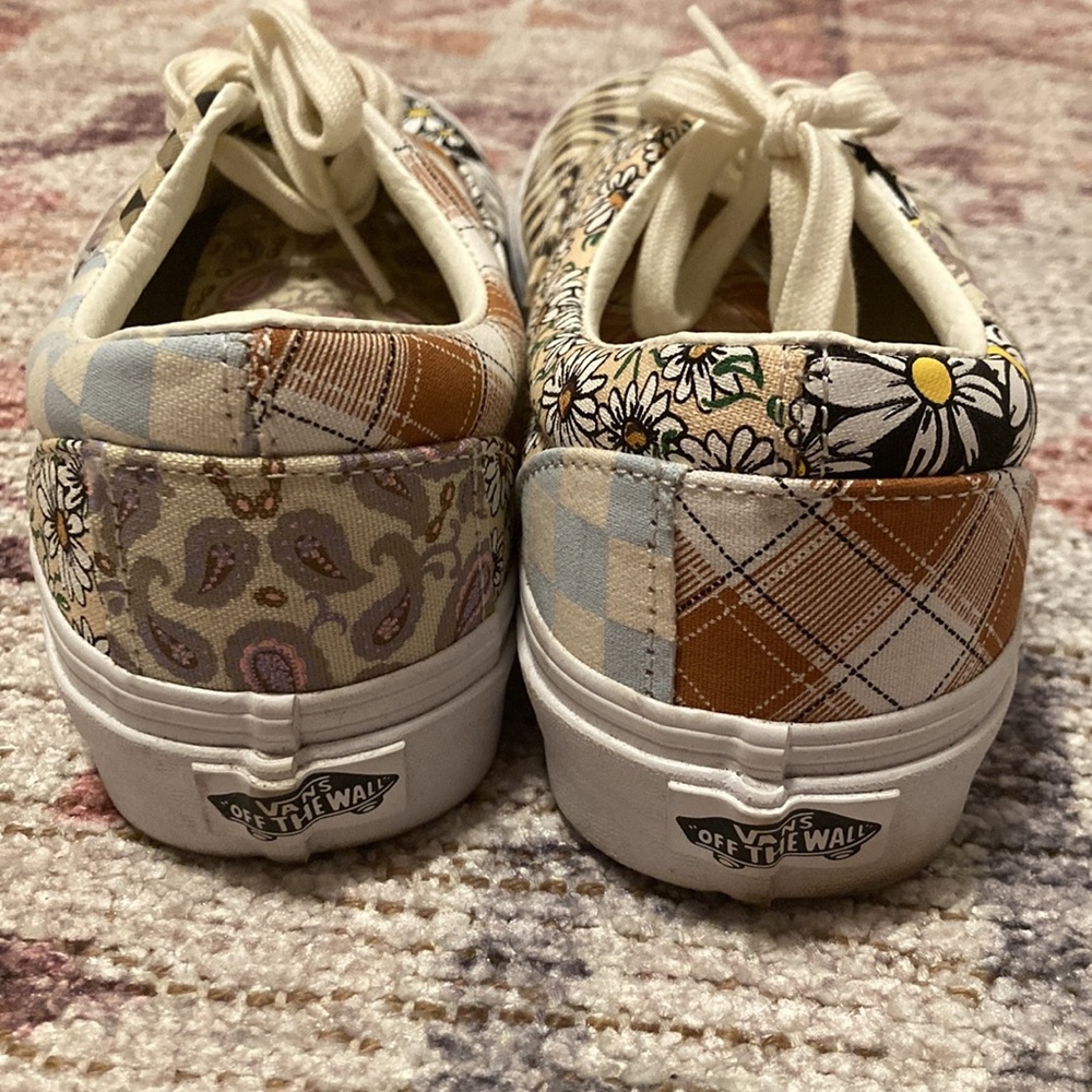 Vans ☀️ - Picture 2 of 4